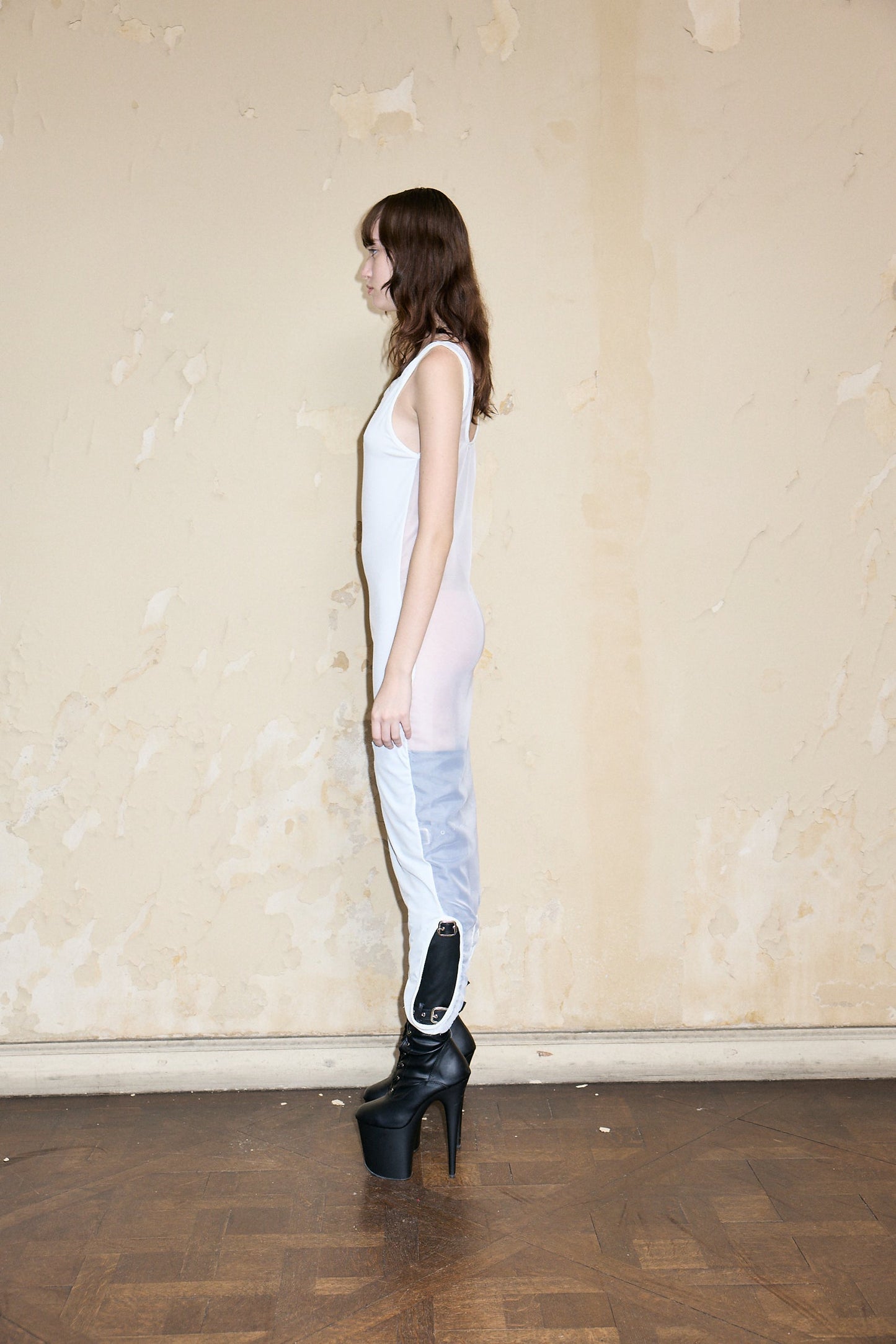 DIANA DRESS OFF WHITE *PRE ORDER*