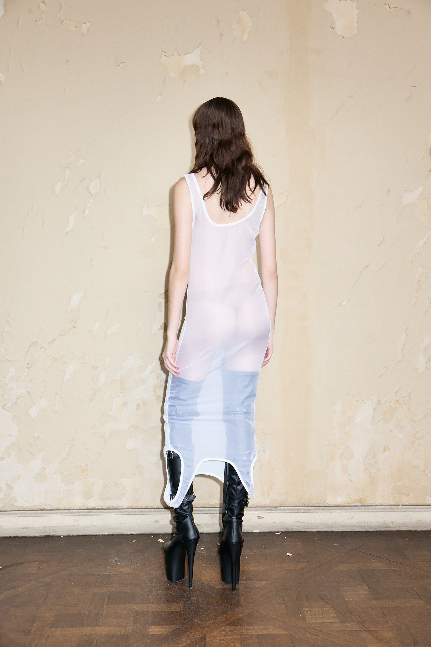 DIANA DRESS OFF WHITE *PRE ORDER*