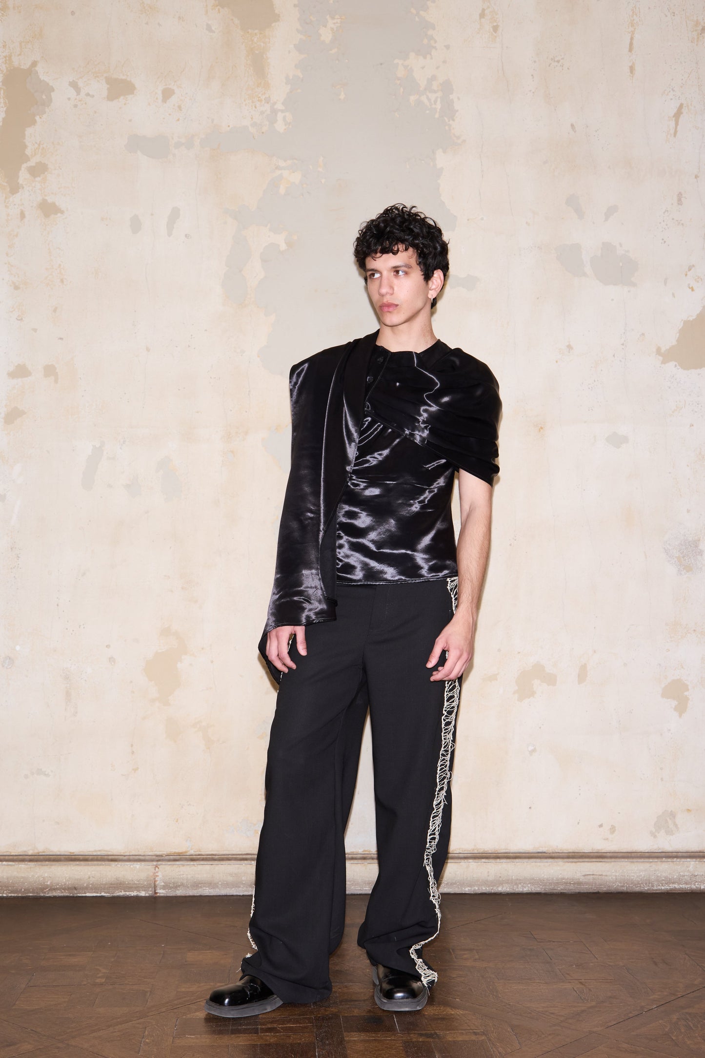 CERRITO BLOUSE BLACK SATIN