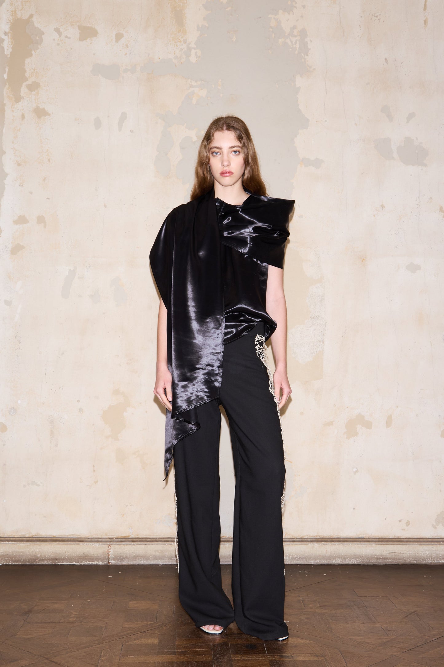 CERRITO BLOUSE BLACK SATIN